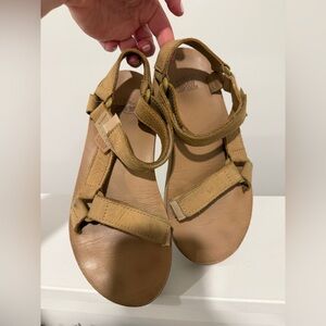 Teva Women's Midform Universal Leather Sandals size 7